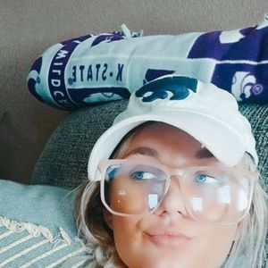 Meet your Posher, Maggie